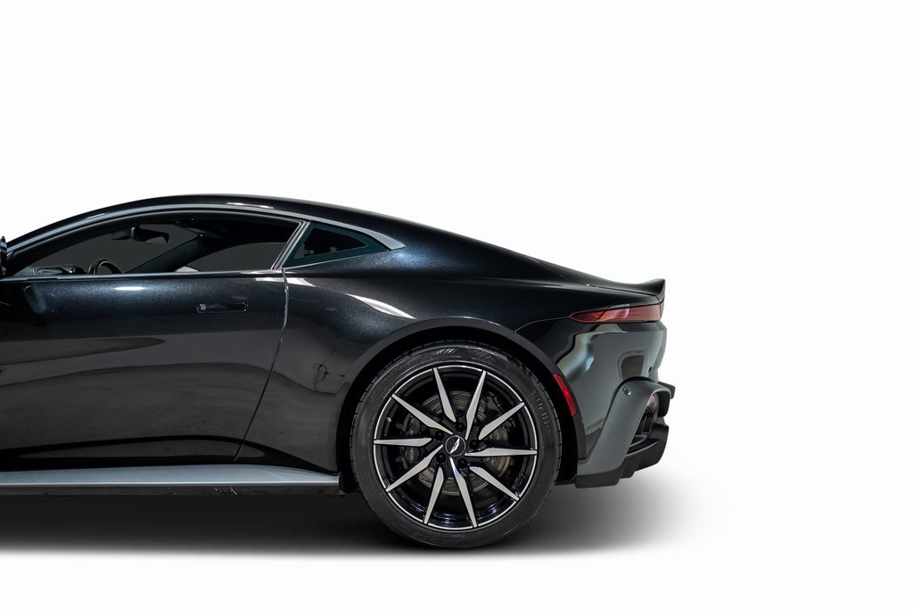 Used 2020 Aston Martin V8 Vantage Coupe image 26