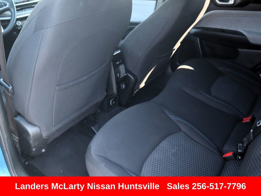 Used 2024 Jeep Compass Sport image 14