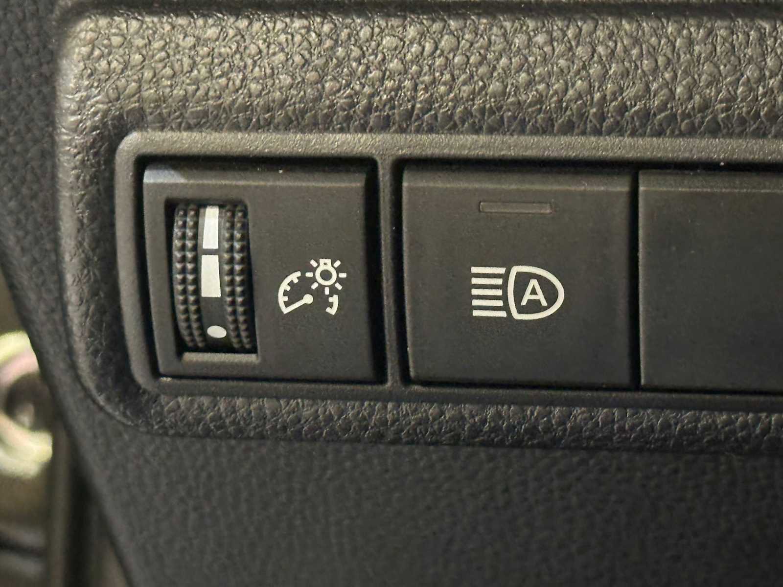 Certified 2023 Toyota Corolla SE image 18