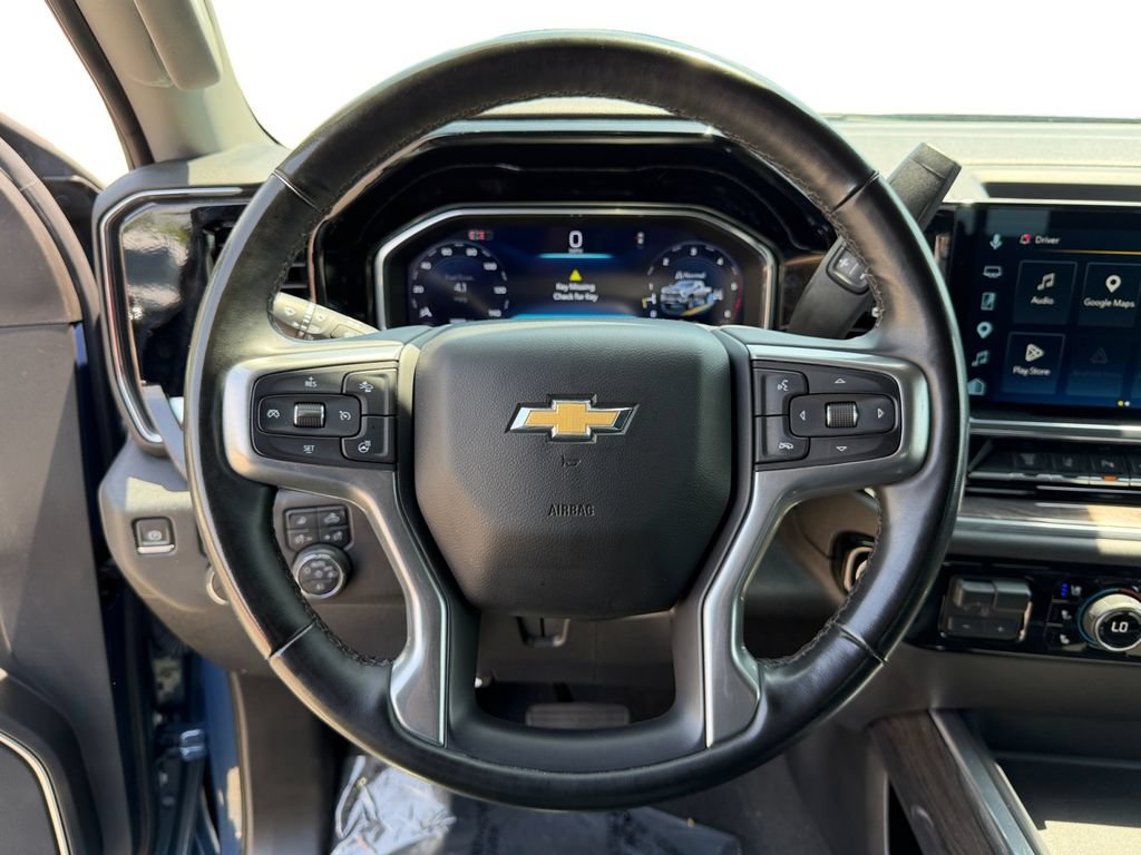 Used 2025 Chevrolet Silverado 2500 LTZ w/ LTZ Premium Package AWD/4WD image 18