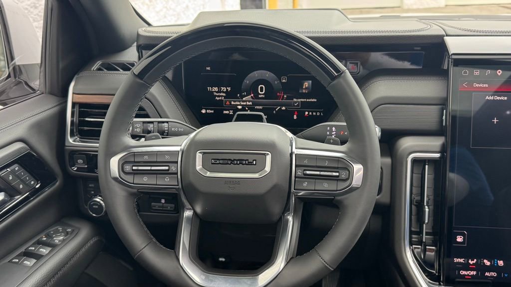 Used 2025 GMC Yukon Denali w/ Advanced Technology Package image 18