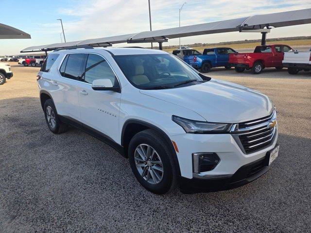 Used 2023 Chevrolet Traverse LT image 3
