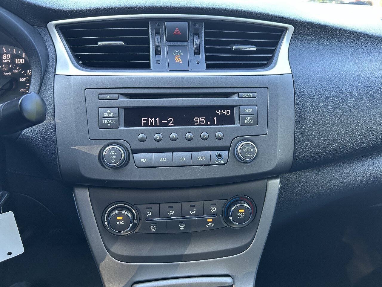 Used 2014 Nissan Sentra SV FWD image 17