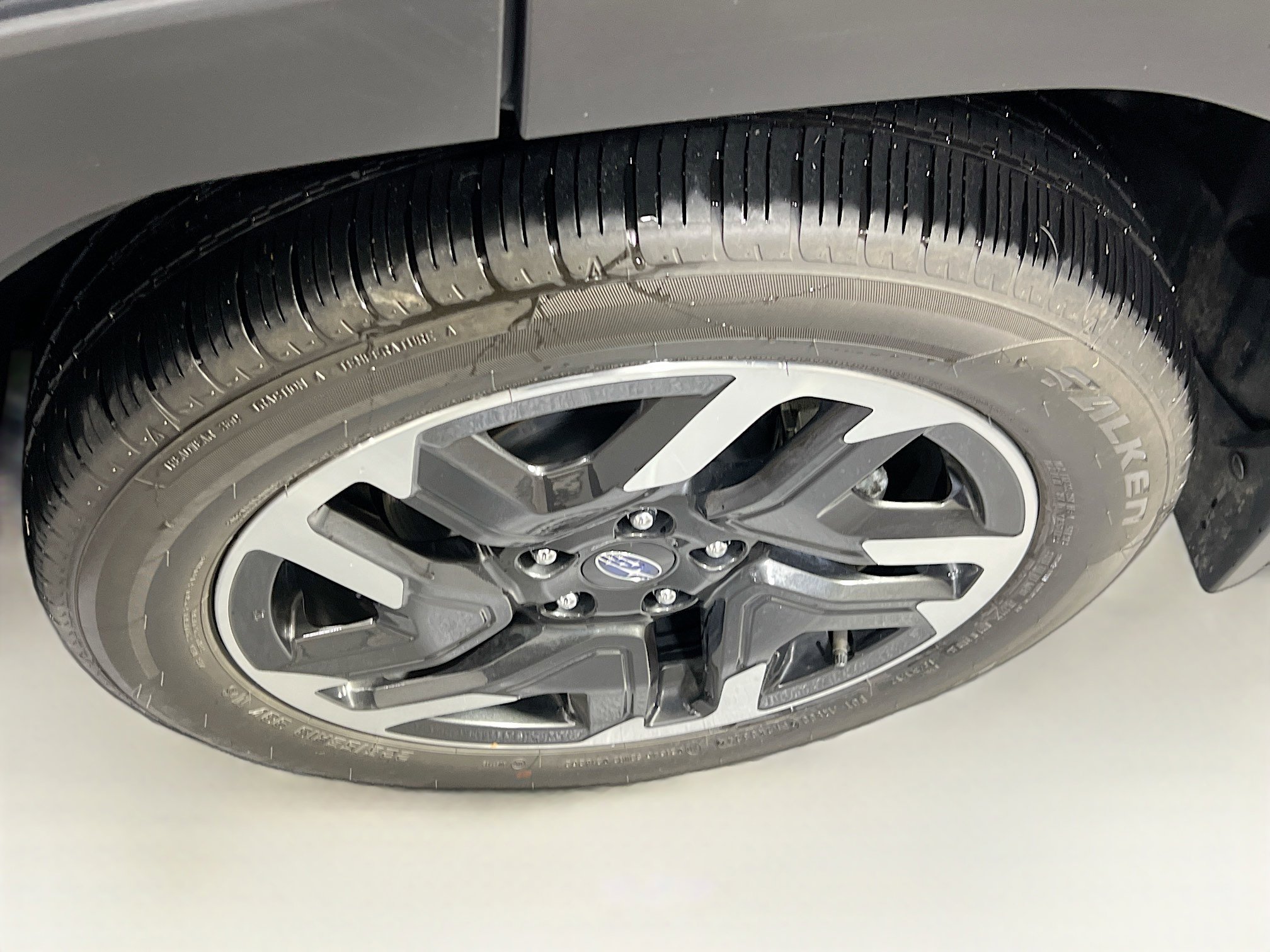 Used 2025 Subaru Forester Limited image 32