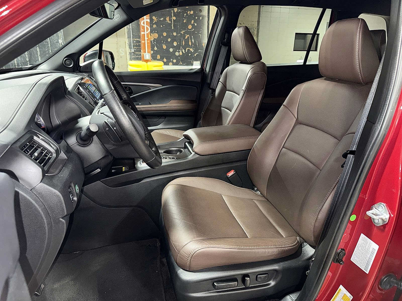 Used 2024 Honda Passport EX-L image 15