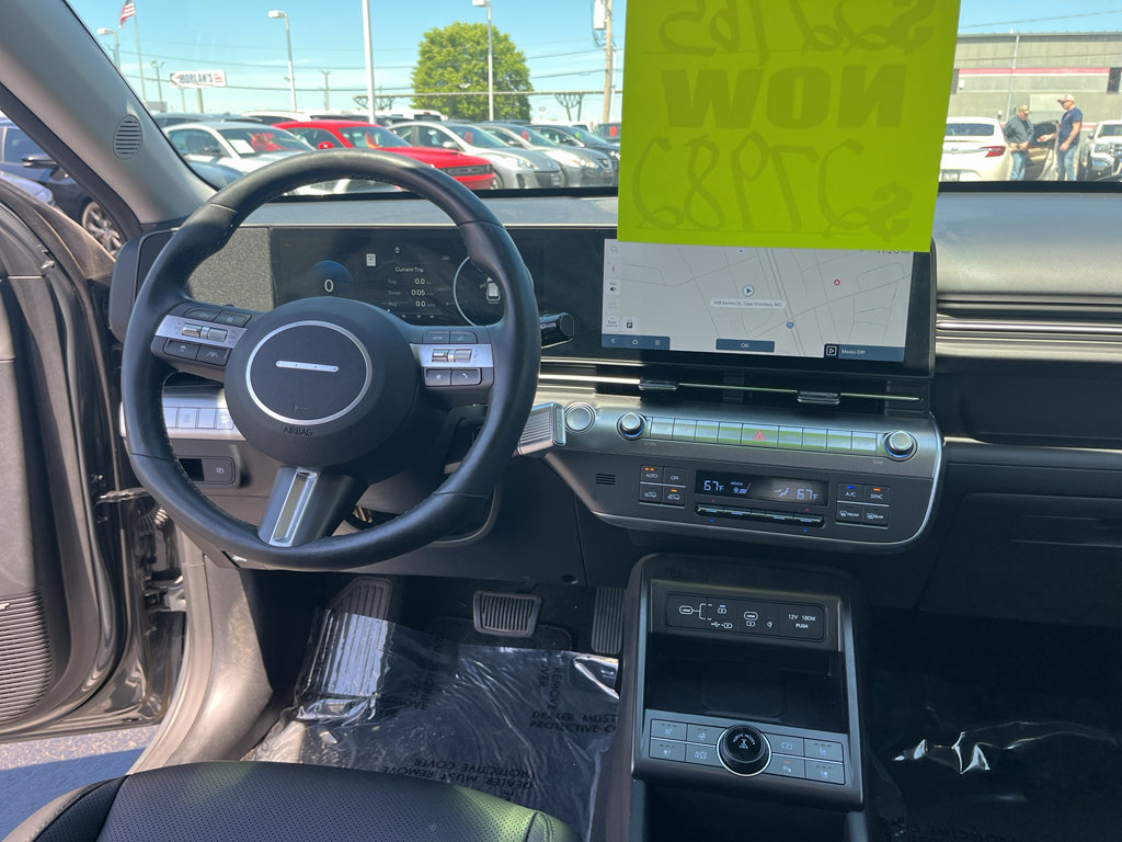 Used 2025 Hyundai Kona Limited AWD/4WD image 41
