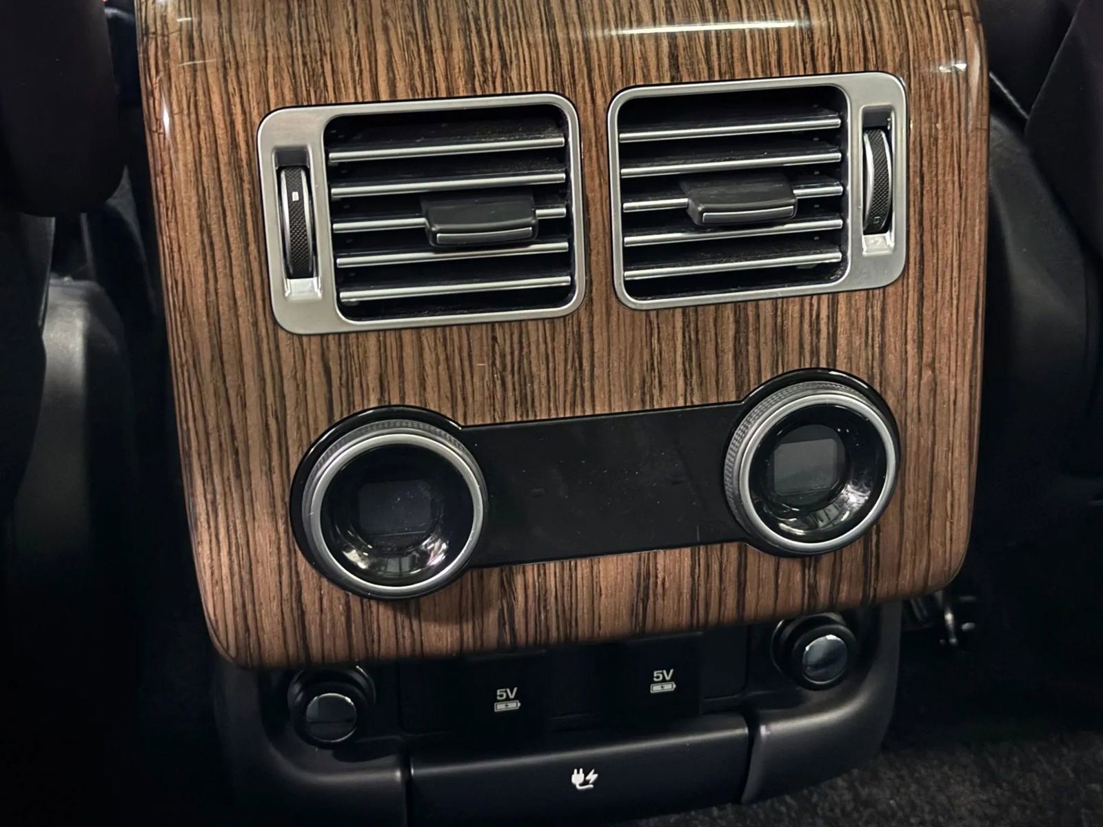 Used 2019 Land Rover Range Rover HSE image 25