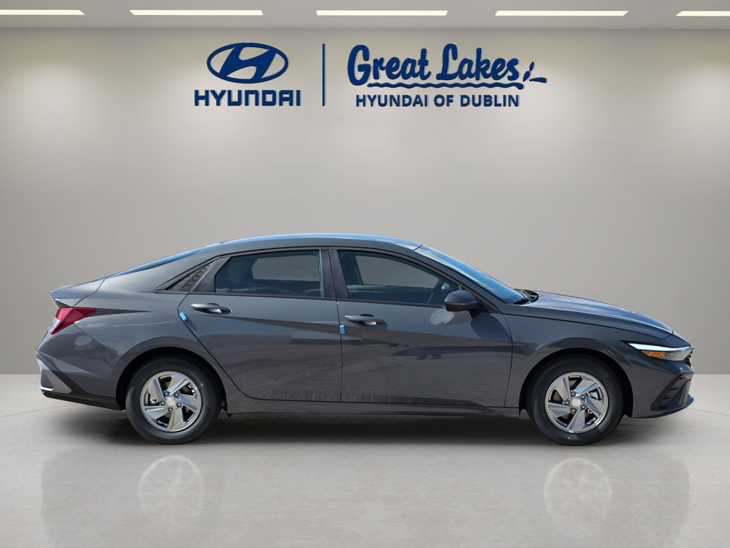 New 2026 Hyundai Elantra SE FWD image 6