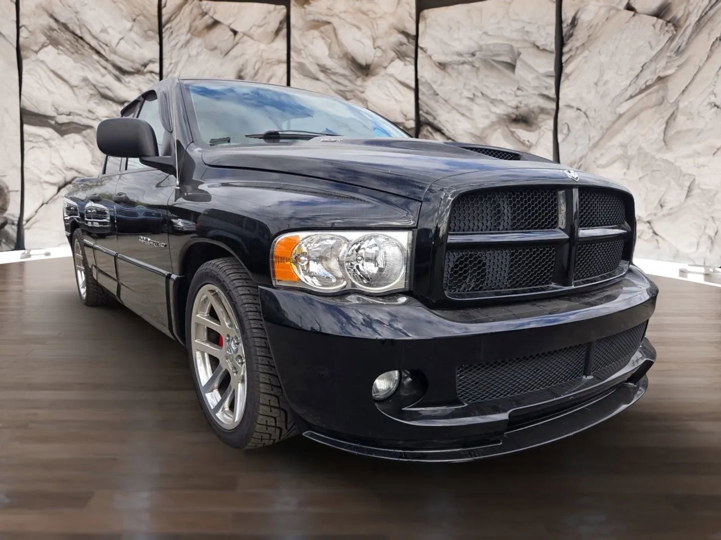 Used 2005 Dodge Ram 1500 Truck 2WD Quad Cab image 3