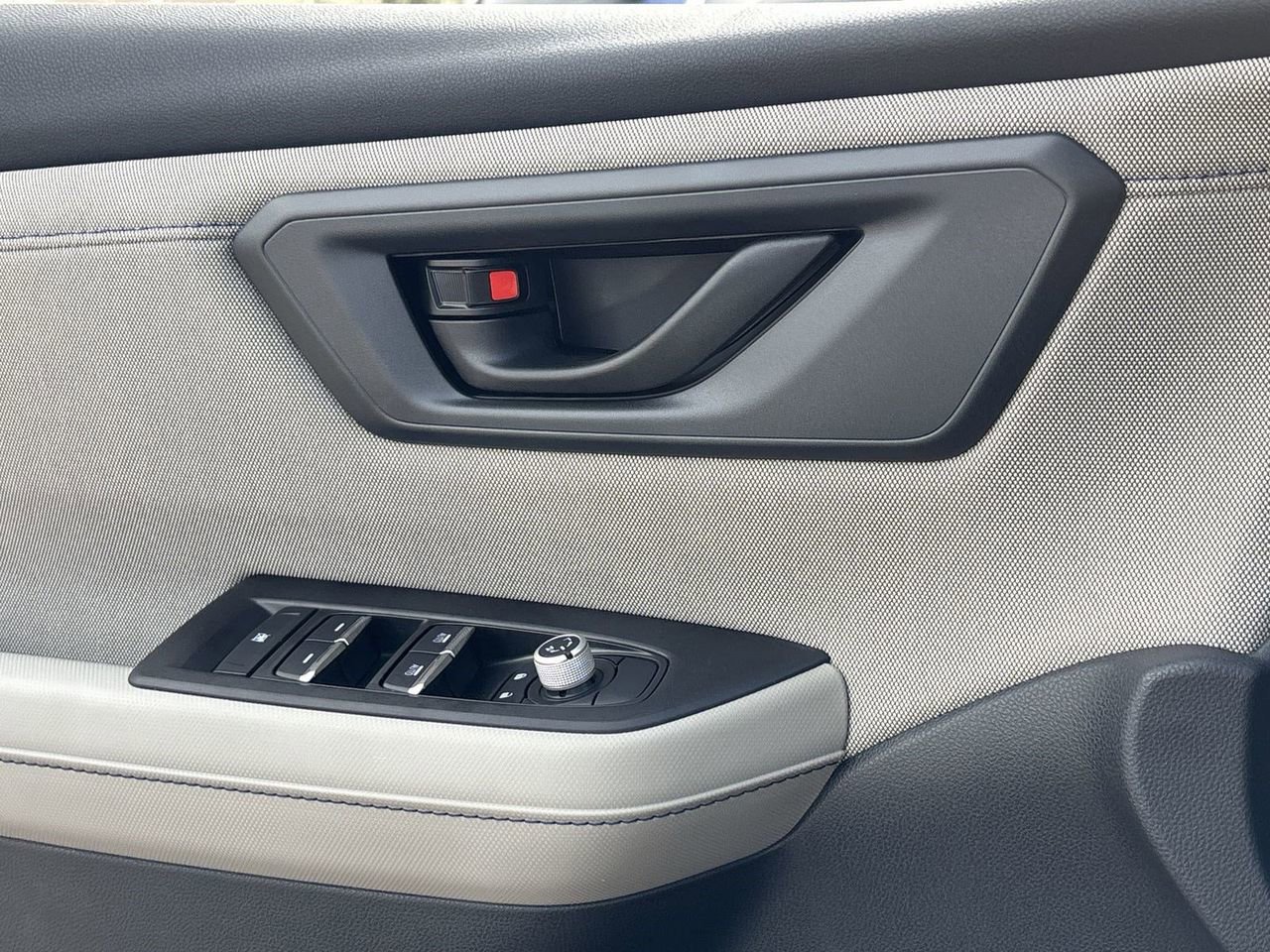 New 2026 Subaru Forester Premium AWD/4WD image 17