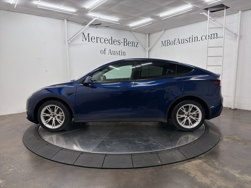 Used 2022 Tesla Model Y Long Range AWD/4WD image 4