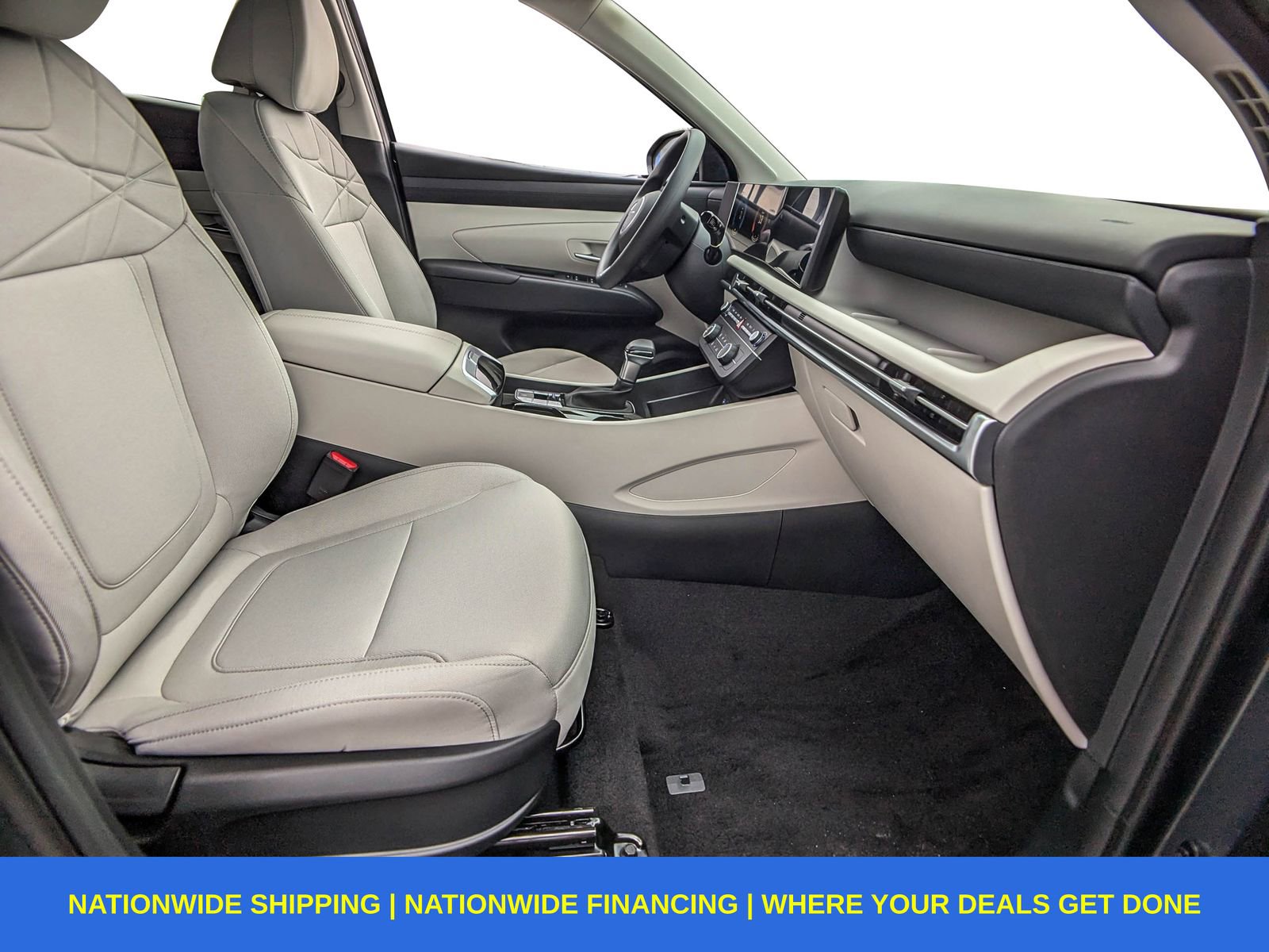 New 2026 Hyundai Tucson SE image 28