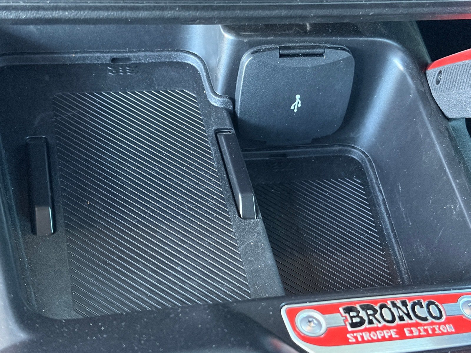 Used 2026 Ford Bronco Stroppe Edition AWD/4WD image 31