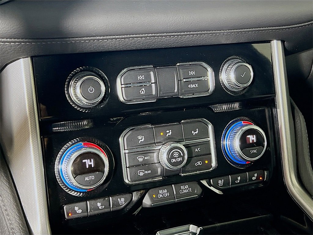 Used 2022 GMC Yukon Denali w/ Advanced Technology Package image 15
