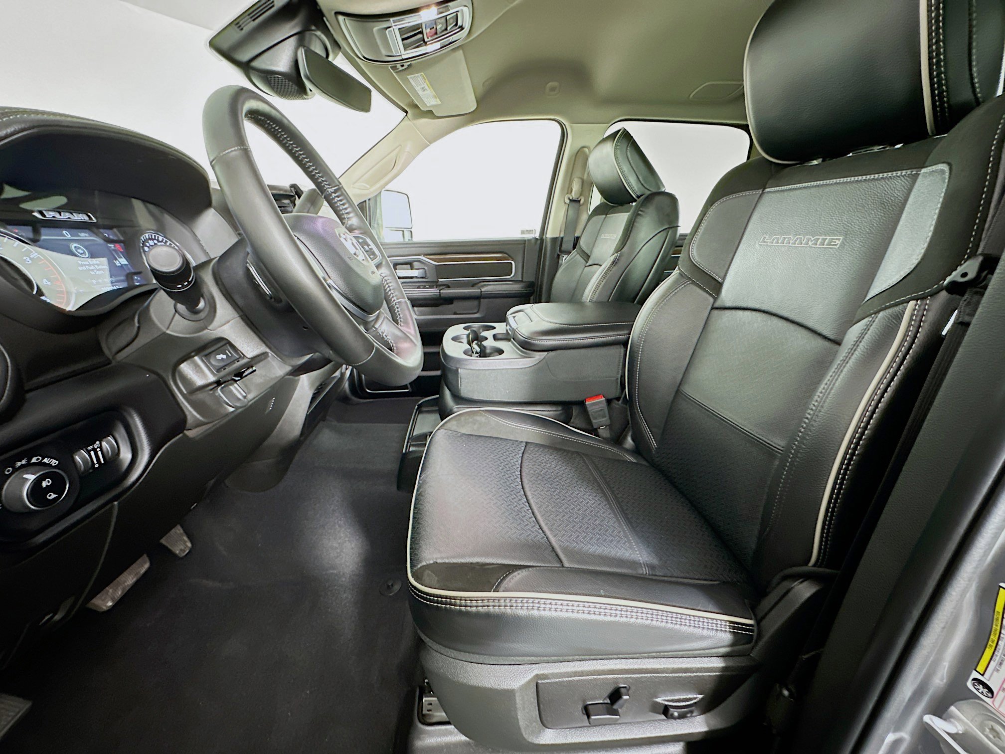 Used 2024 RAM 2500 Laramie w/ Safety Group image 13