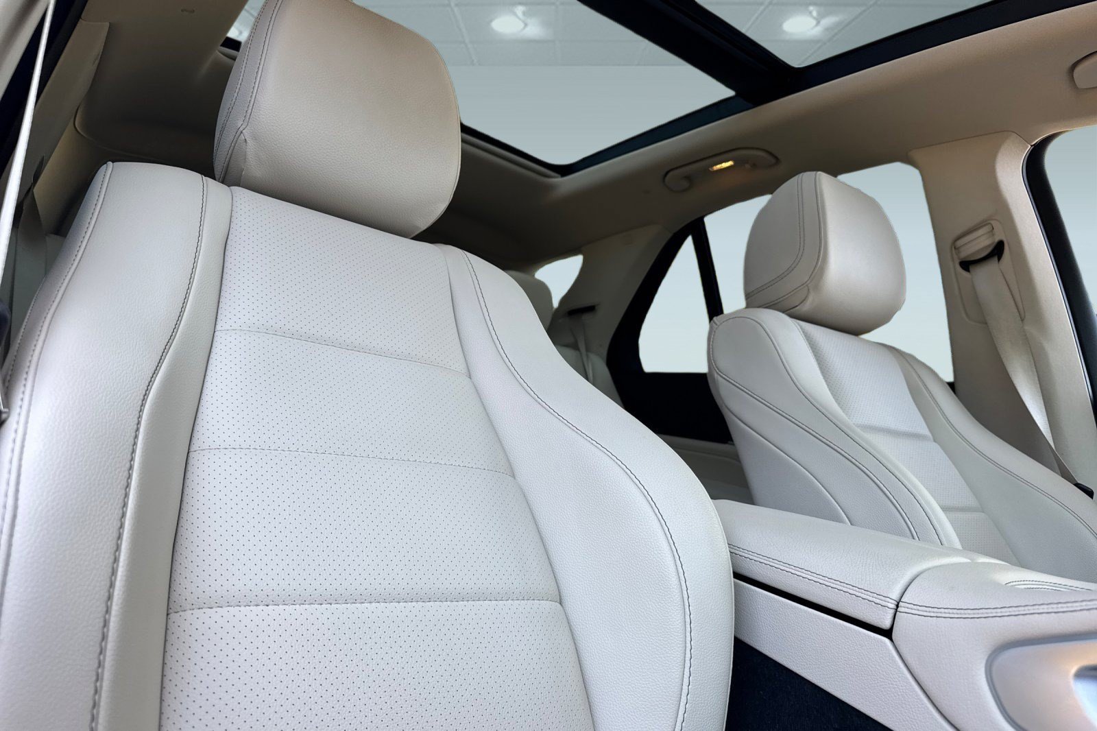 Certified 2024 Mercedes-Benz GLE 450e 4MATIC image 26