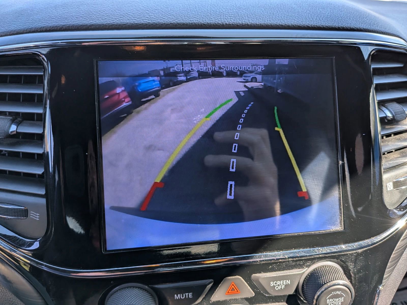 Used 2019 Jeep Grand Cherokee Altitude image 59