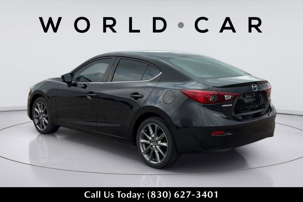 Used 2018 MAZDA MAZDA3 Touring FWD image 5