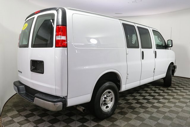 Used 2024 Chevrolet Express 2500 image 11