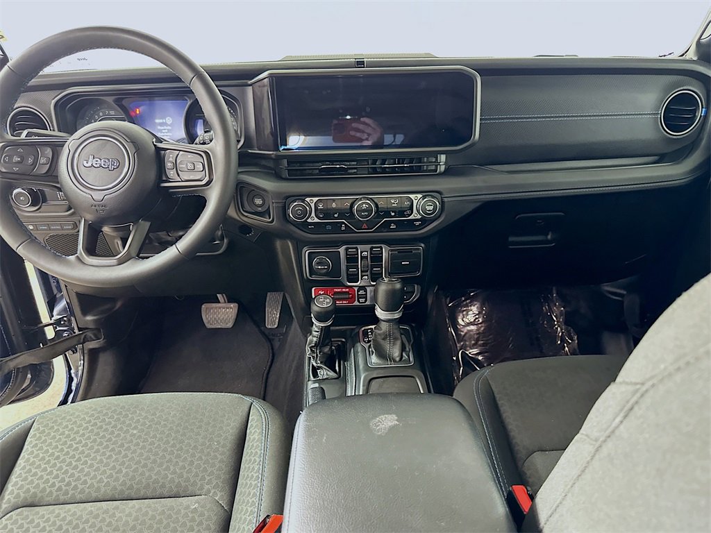 Used 2025 Jeep Wrangler Unlimited Rubicon 4xe w/ Technology Group image 18