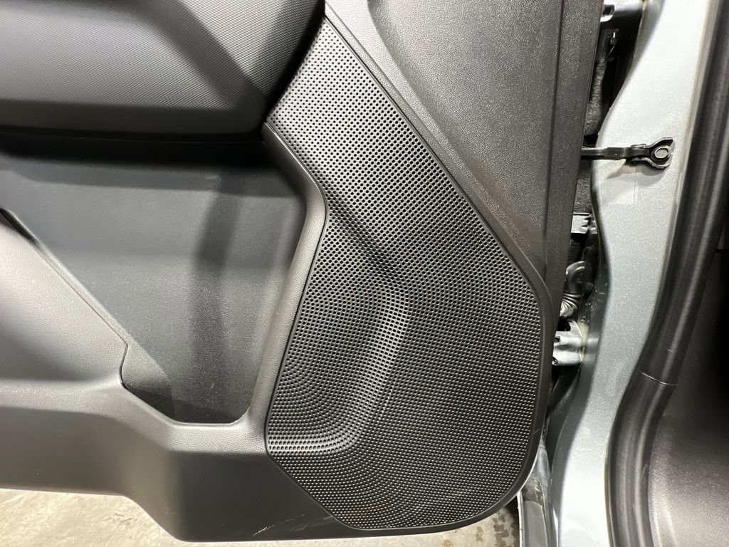 New 2025 GMC Canyon Elevation w/ Convenience Package image 25