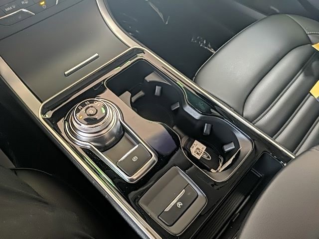 Used 2020 Ford Edge SEL w/ Convenience Package image 26