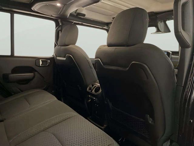 Used 2025 Jeep Wrangler Unlimited Rubicon 4xe w/ Convenience Group image 21