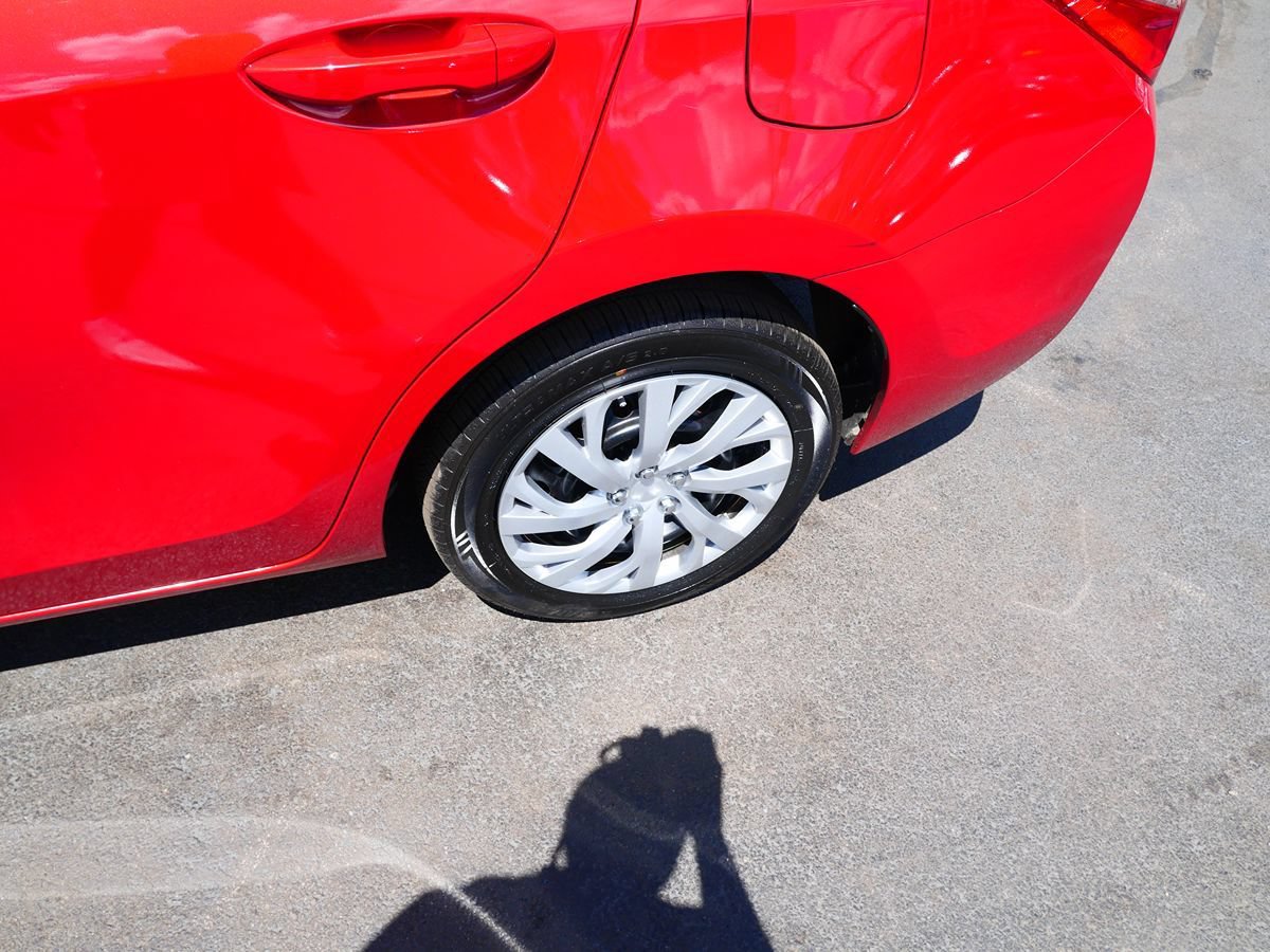Used 2017 Toyota Corolla LE FWD image 33