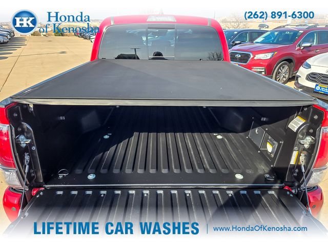 Used 2022 Toyota Tacoma TRD Off-Road w/ Technology Package image 21