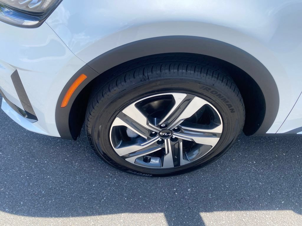 Used 2023 Kia Sorento EX AWD/4WD image 12