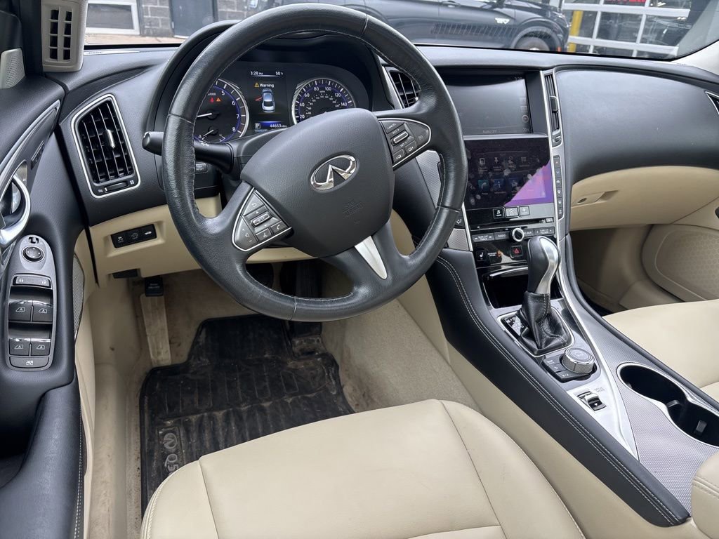 Used 2017 INFINITI Q50 Premium w/ 2.0T Premium Plus Package image 10