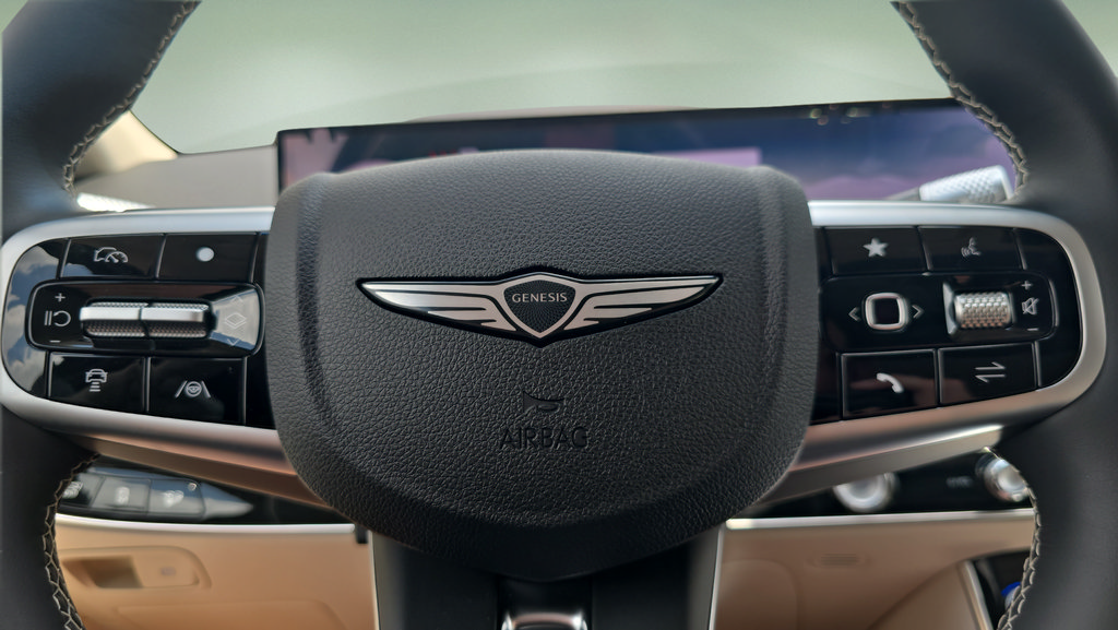 New 2026 Genesis GV70 2.5T Select AWD/4WD image 16