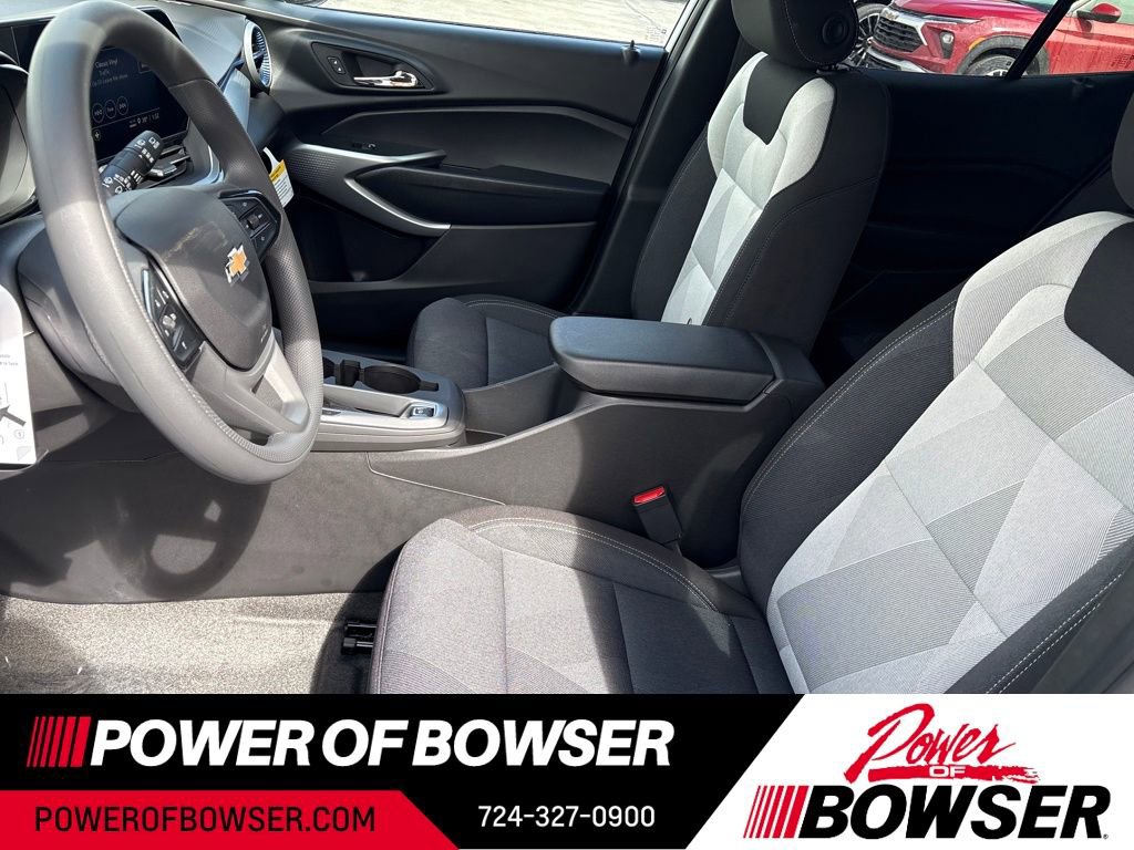 New 2026 Chevrolet Trax LS w/ LS Convenience Package image 4