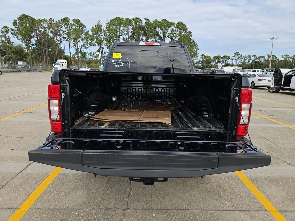 Used 2022 Ford F250 XLT w/ Black Appearance Package image 9