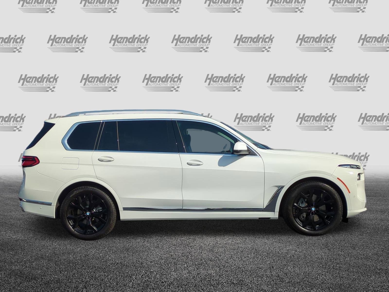 Used 2026 BMW X7 xDrive40i image 11