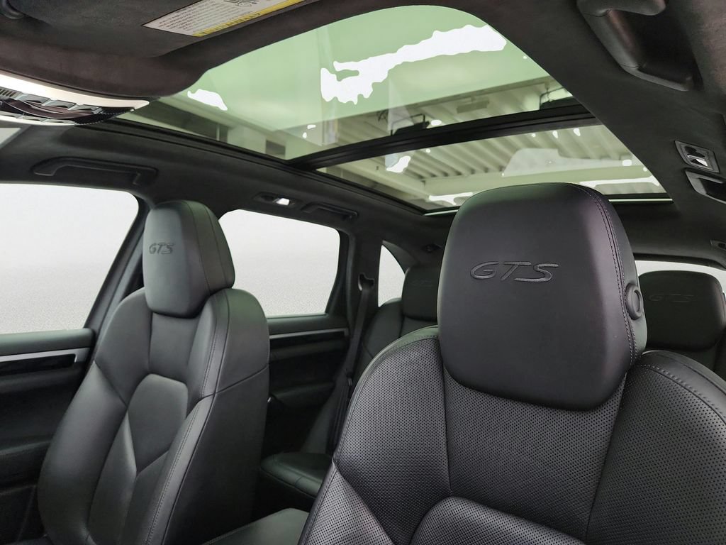 Used 2016 Porsche Cayenne GTS AWD/4WD image 11