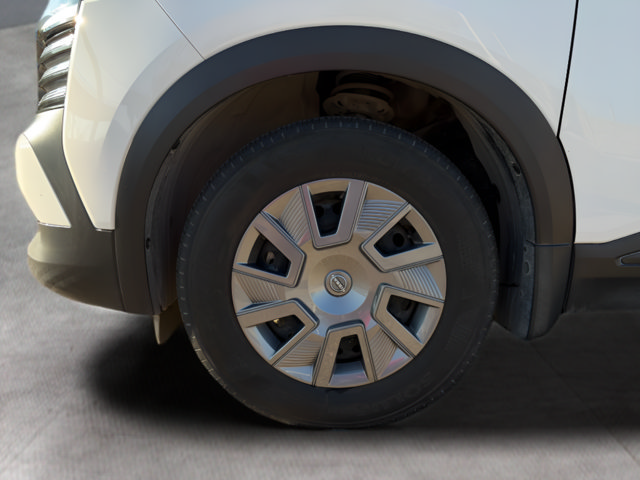 Certified 2025 Nissan Kicks S AWD/4WD image 30