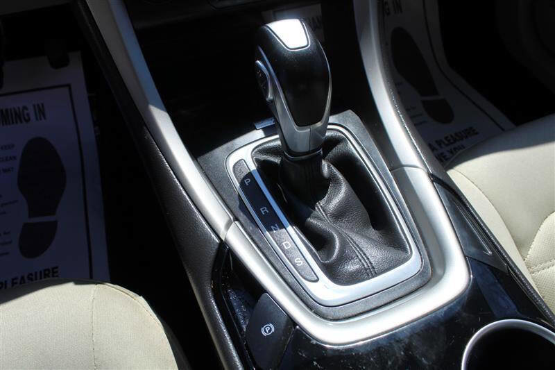 Used 2013 Ford Fusion SE image 21