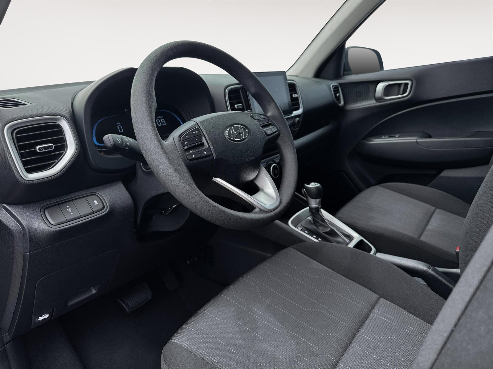 New 2026 Hyundai Venue SE FWD image 14