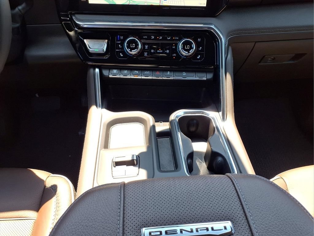 New 2026 GMC Sierra 2500 Denali w/ Technology Package AWD/4WD image 22