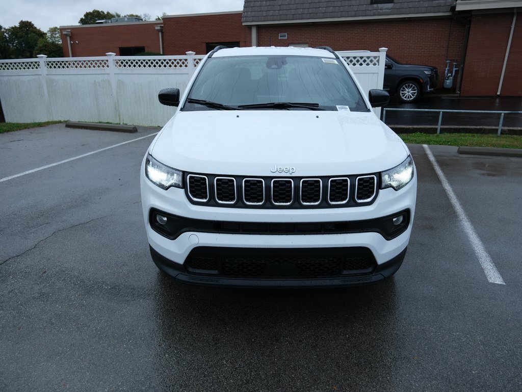 New 2026 Jeep Compass Latitude image 13