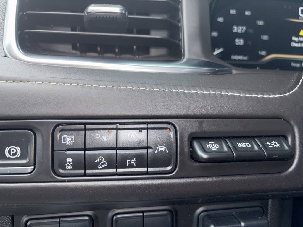 Used 2024 GMC Yukon Denali Ultimate AWD/4WD image 22