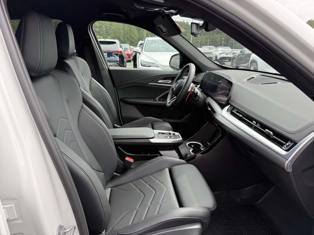Used 2025 BMW X1 M35i w/ Shadowloine Package AWD/4WD image 14