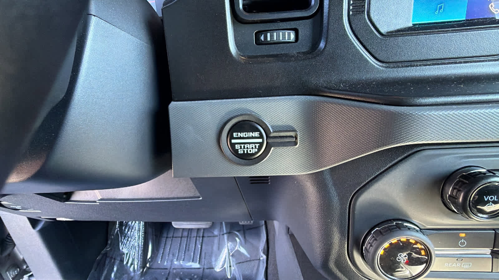 Used 2023 Ford Bronco Big Bend image 17