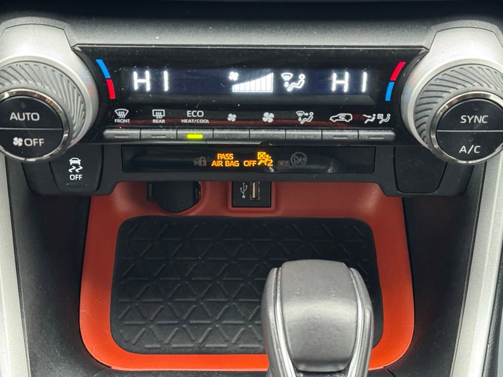 Used 2023 Toyota RAV4 Adventure image 38