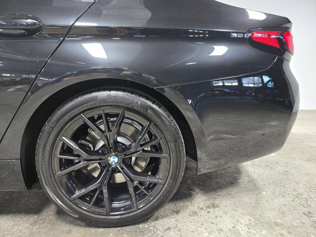 Used 2021 BMW 530e xDrive w/ M Sport Package image 59