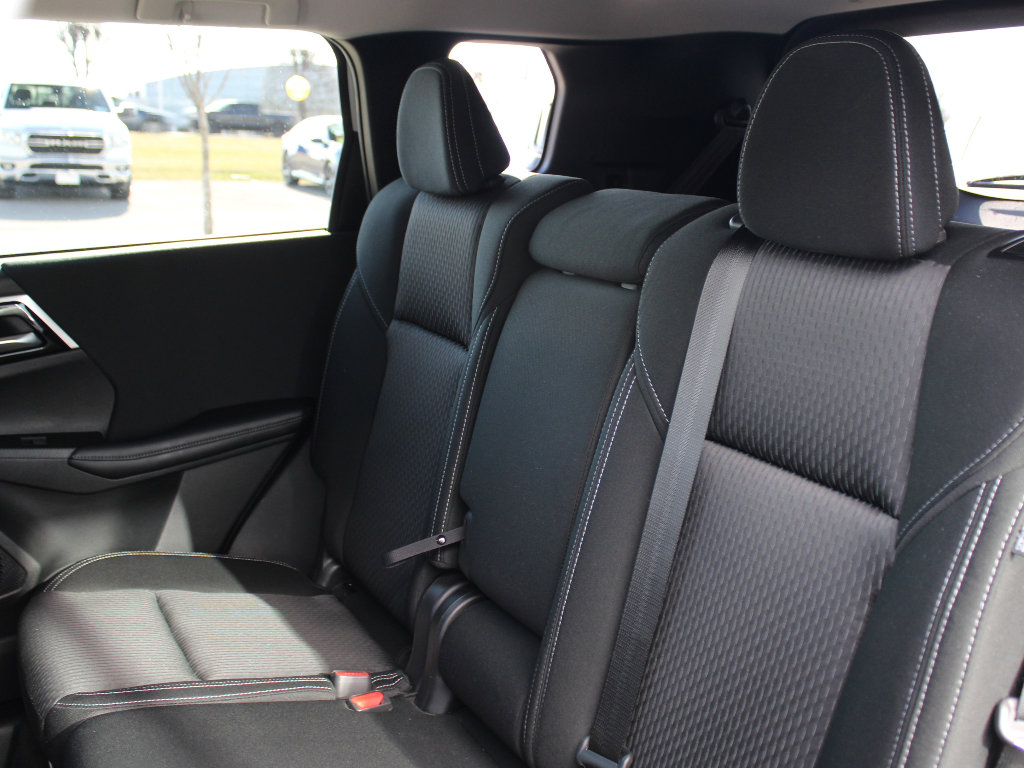 Used 2022 Mitsubishi Outlander ES image 31