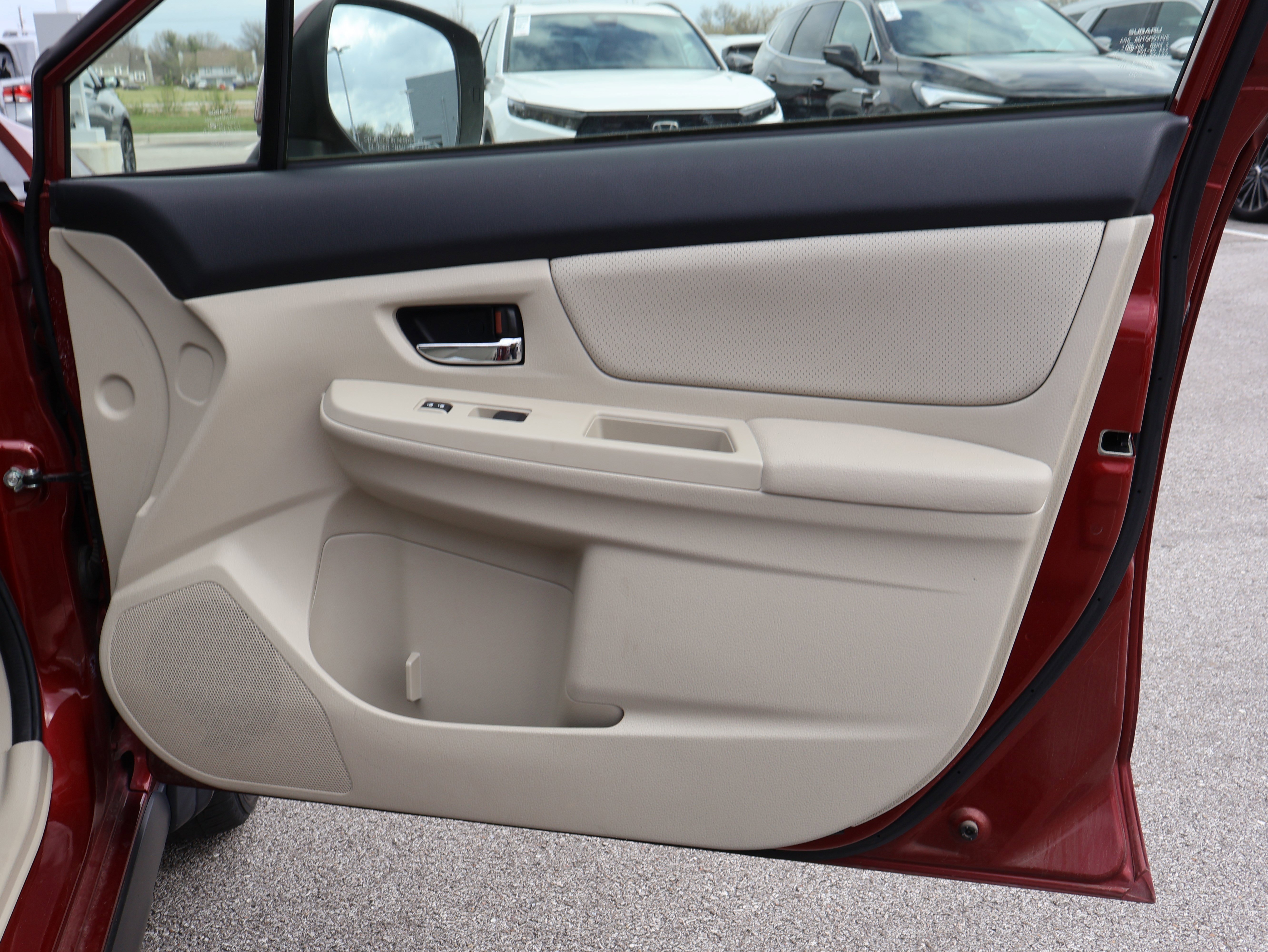 Used 2013 Subaru Crosstrek 2.0i Limited image 9