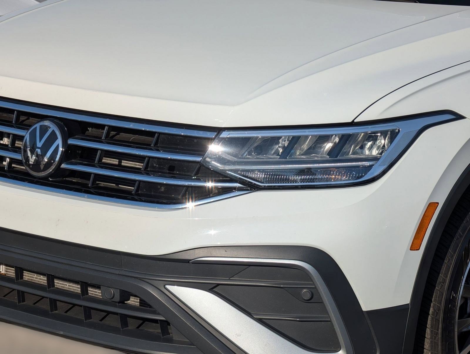 Used 2024 Volkswagen Tiguan SE image 11