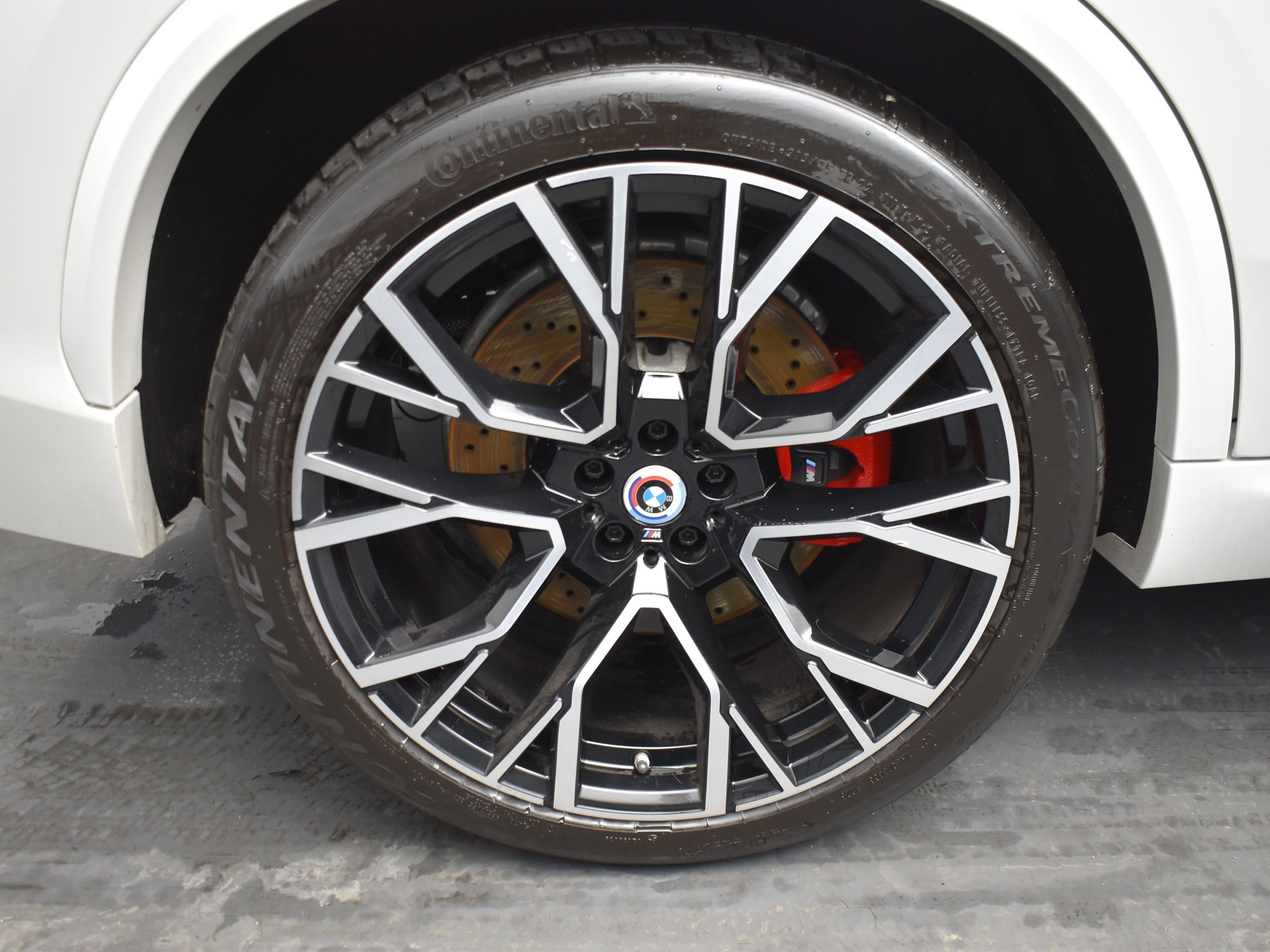 Used 2023 BMW X5 M w/ Competition Package image 21